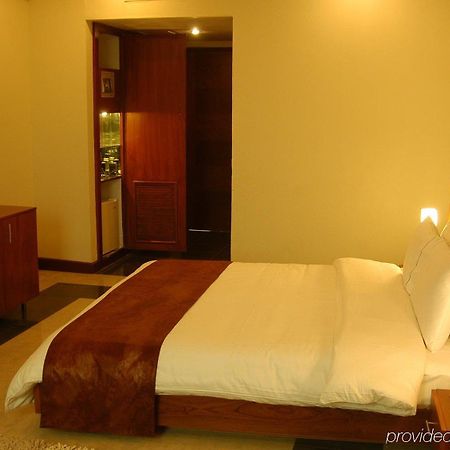 Hotel One Sialkot Ruang foto