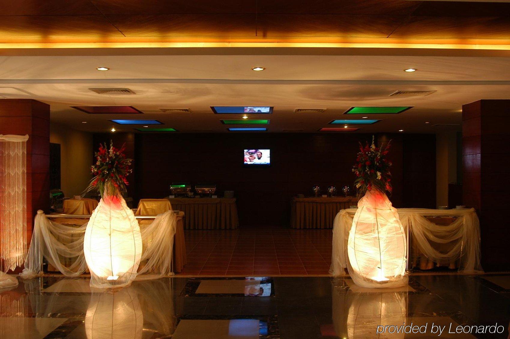 Hotel One Sialkot Interior foto
